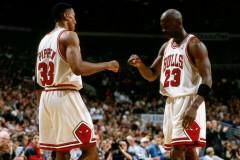 勇士队引援突变：最佳第六人反悔，新赛季布局受影响